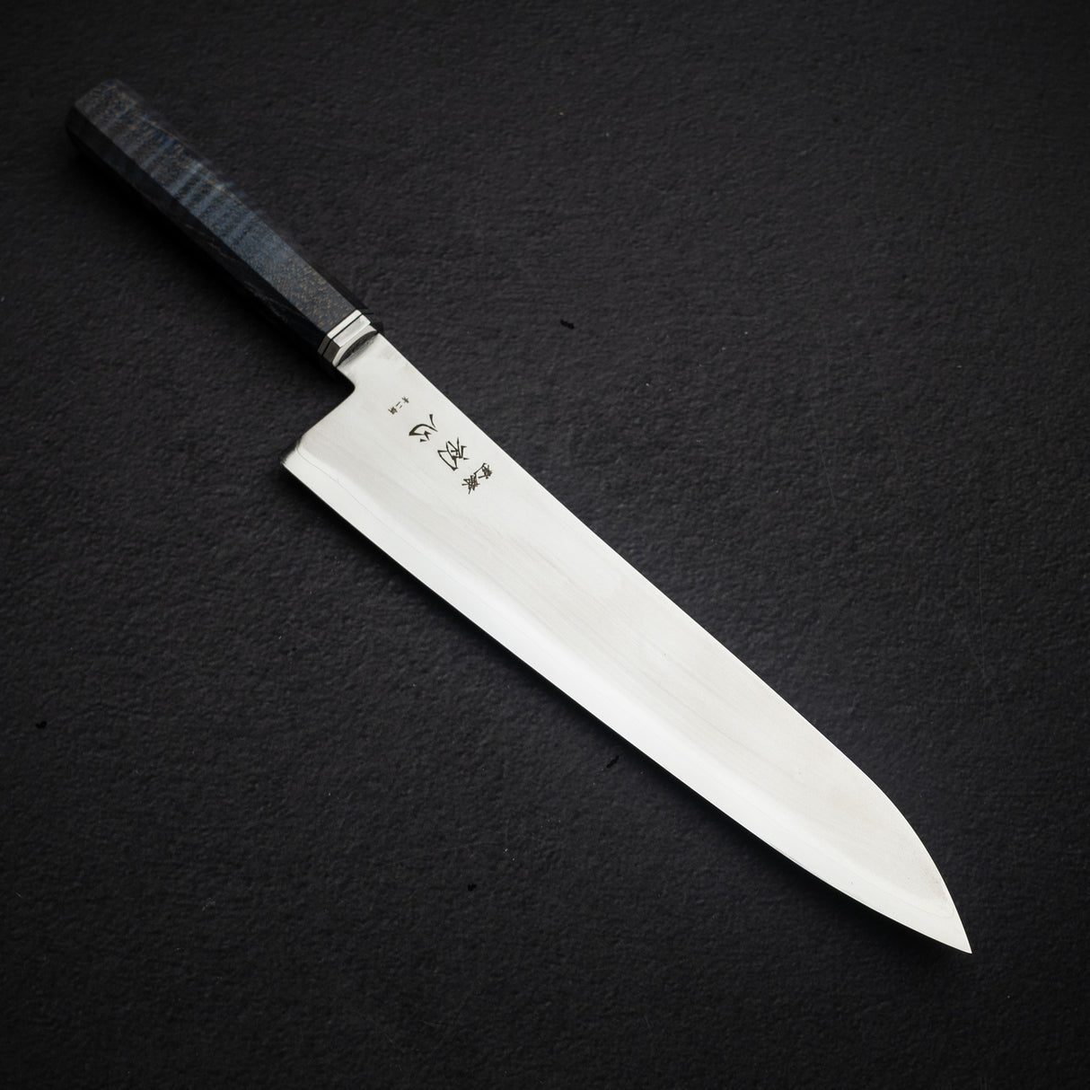 初心 Kaijin Blue 2 牛刀 240mm 鏡面卷楓木柄