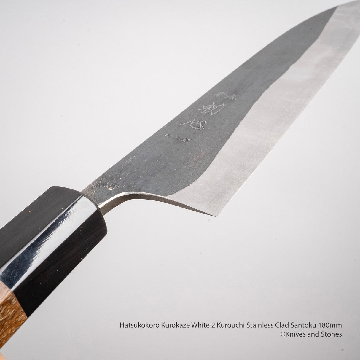 Hatsukokoro Kurokaze White 2 Kurouchi Stainless Clad Santoku 180mm