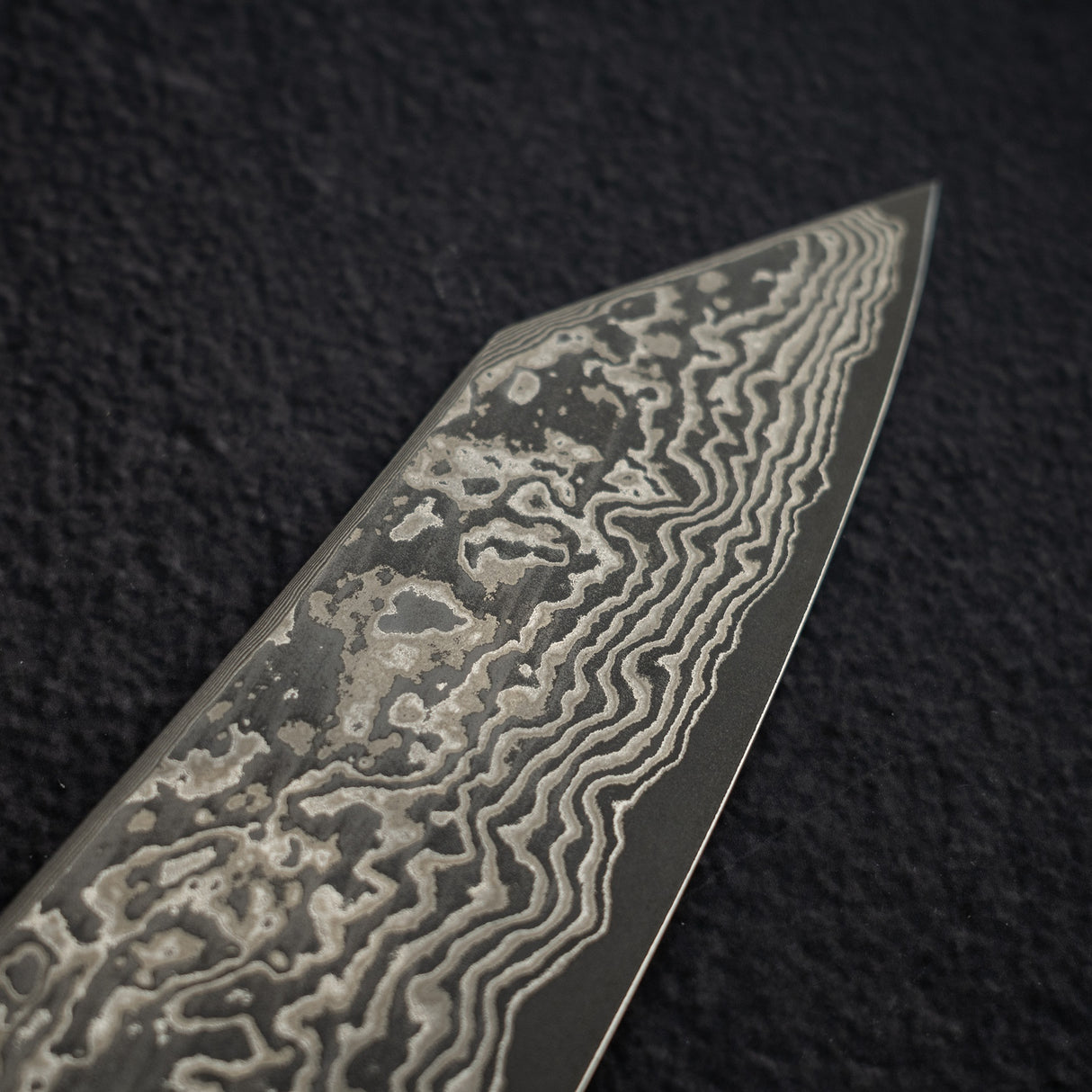 Hatsukokoro x Nigara Yorokobi Full Polish SLD K-tip Gyuto 210mm Black Damascus Birch