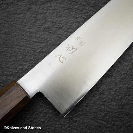 Hatsukokoro VG5 Hayabusa Santoku 180mm Black Chacate