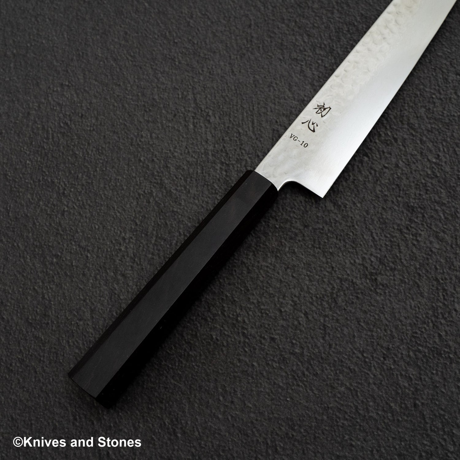 Hatsukokoro Hayabusa VG10 Damascus Tsuchime Sujihiki 270mm Ebony Handle