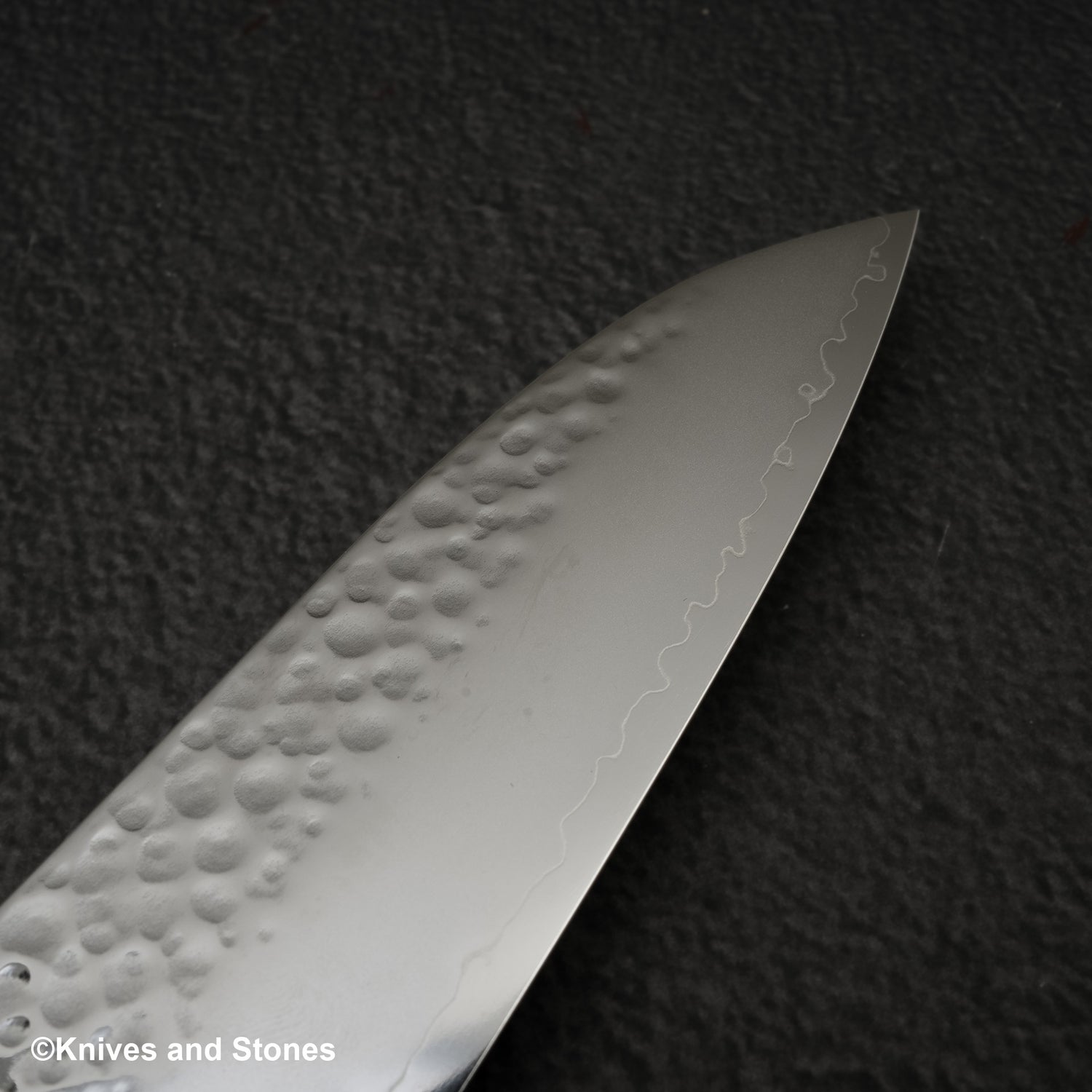 Hatsukokoro Hayabusa VG10 Tsuchime Sanmai Santoku 180mm Ebony