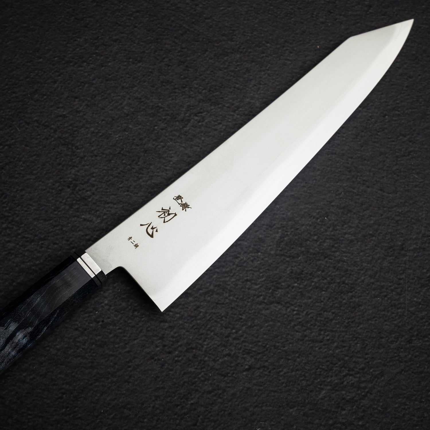 初心 Kaijin Blue 2 K-tip 牛刀 240mm 鏡面卷楓木柄