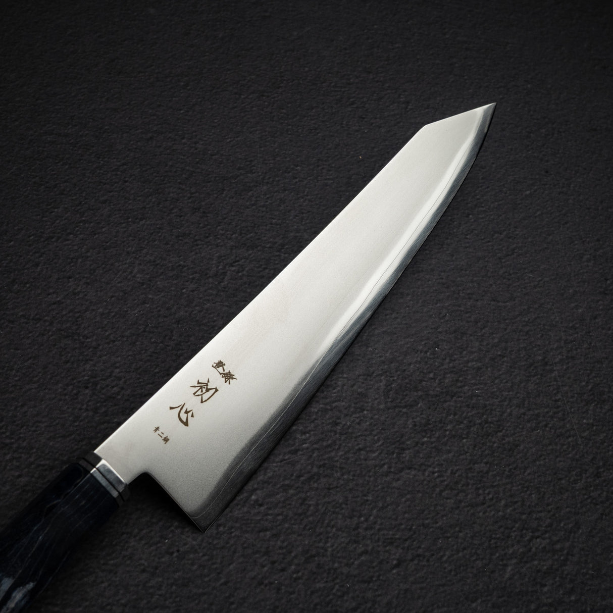 初心 Kaijin Blue 2 K-tip 牛刀 240mm 鏡面卷楓木柄