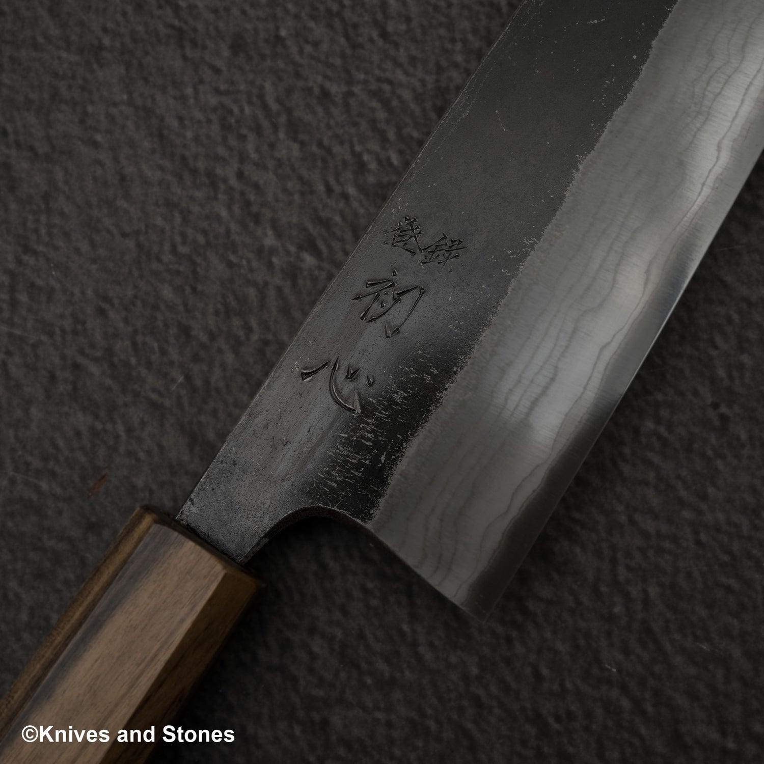 Hatsukokoro Kumokage Blue 2 Kurouchi Damascus Santoku 180mm Black Chacate