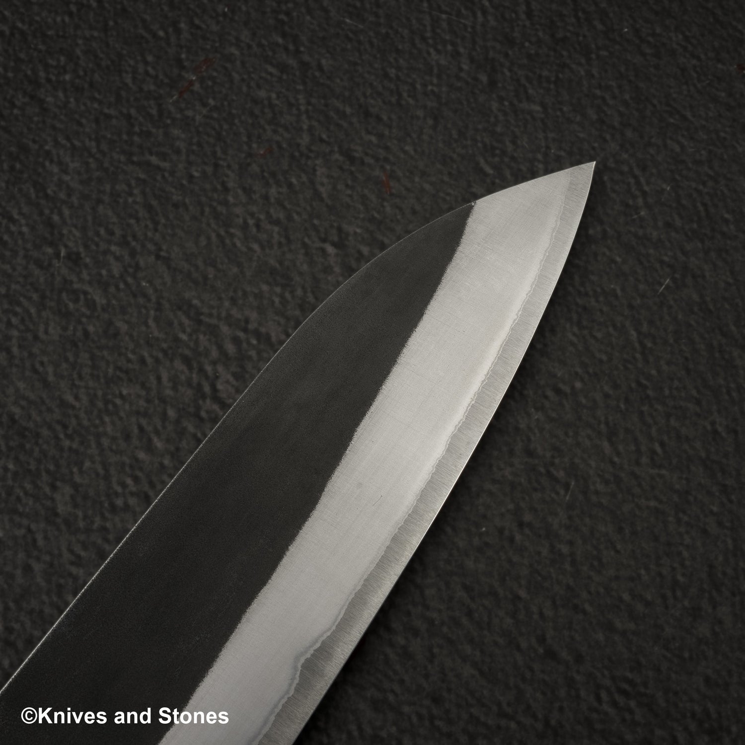 Hatsukokoro Kurokaze Blackwind 白色 2 Gyuto 210mm 不鏽鋼包層
