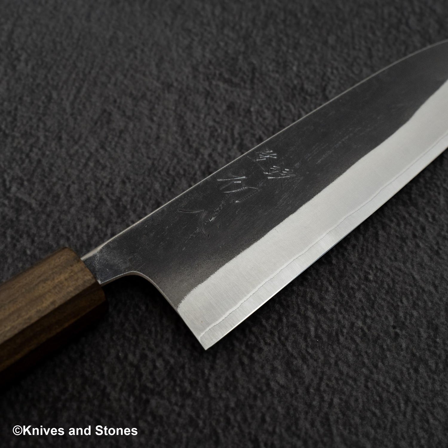 Hatsukokoro Kurokaze White 2 Kurouchi Gyuto 180mm 不鏽鋼包覆黑色 Chacate