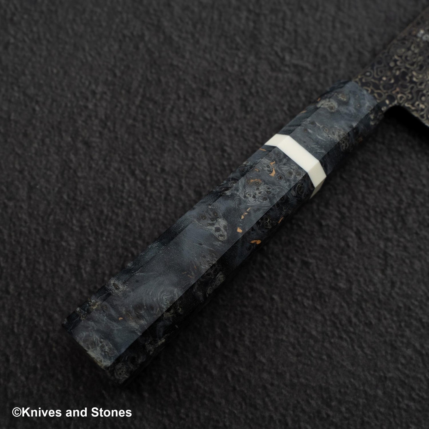 Hatsukokoro Saihyo SG2 Kurozome Black Damascus Santoku 180mm Birch
