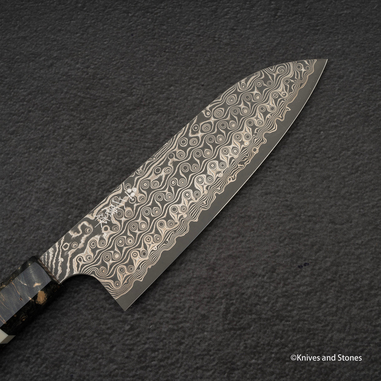 Nigara Anmon (暗紋) SG2 Raindrop Damascus Santoku 170mm