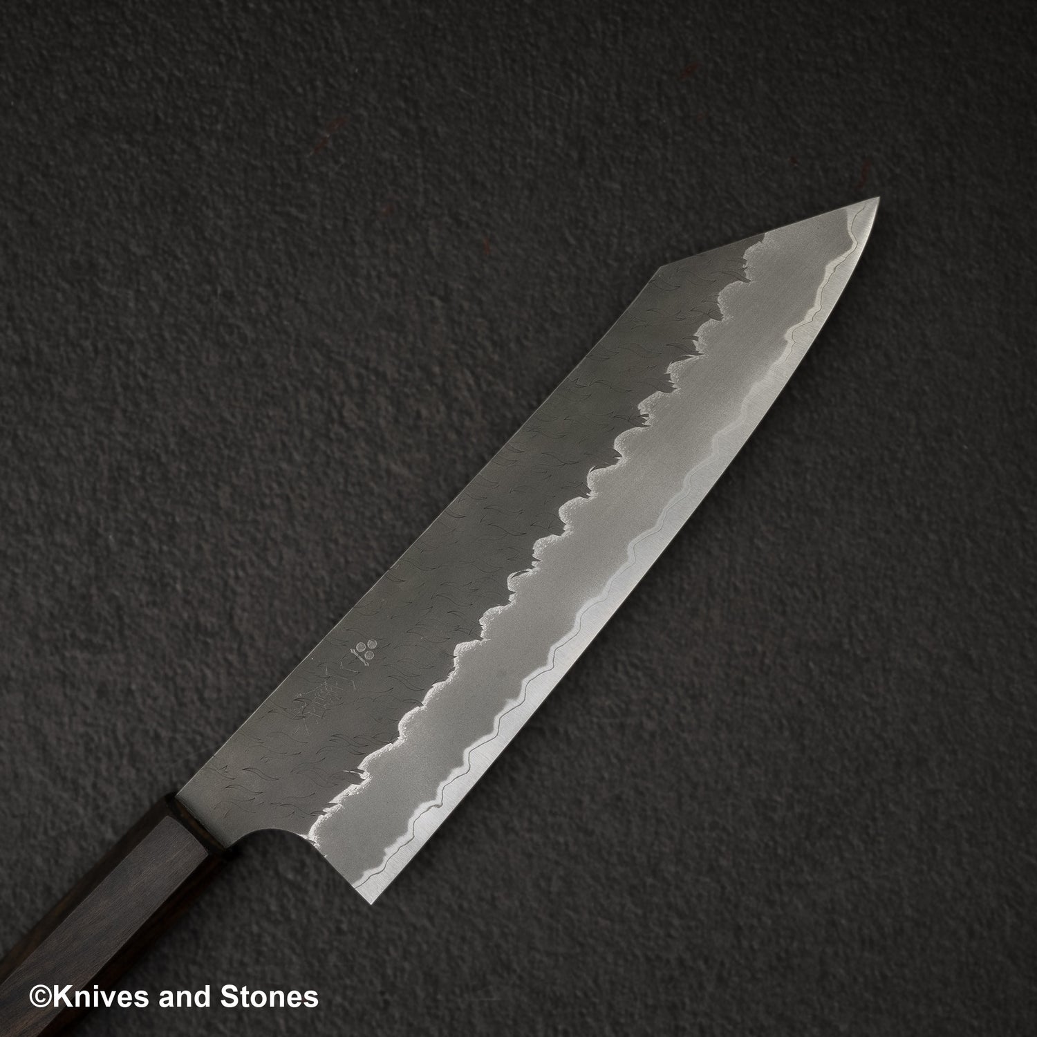 Nigara Aogami (藍色) Super Matt Migaki Tsuchime 成品 K-tip Gyuto 210mm 黑色 Chacate