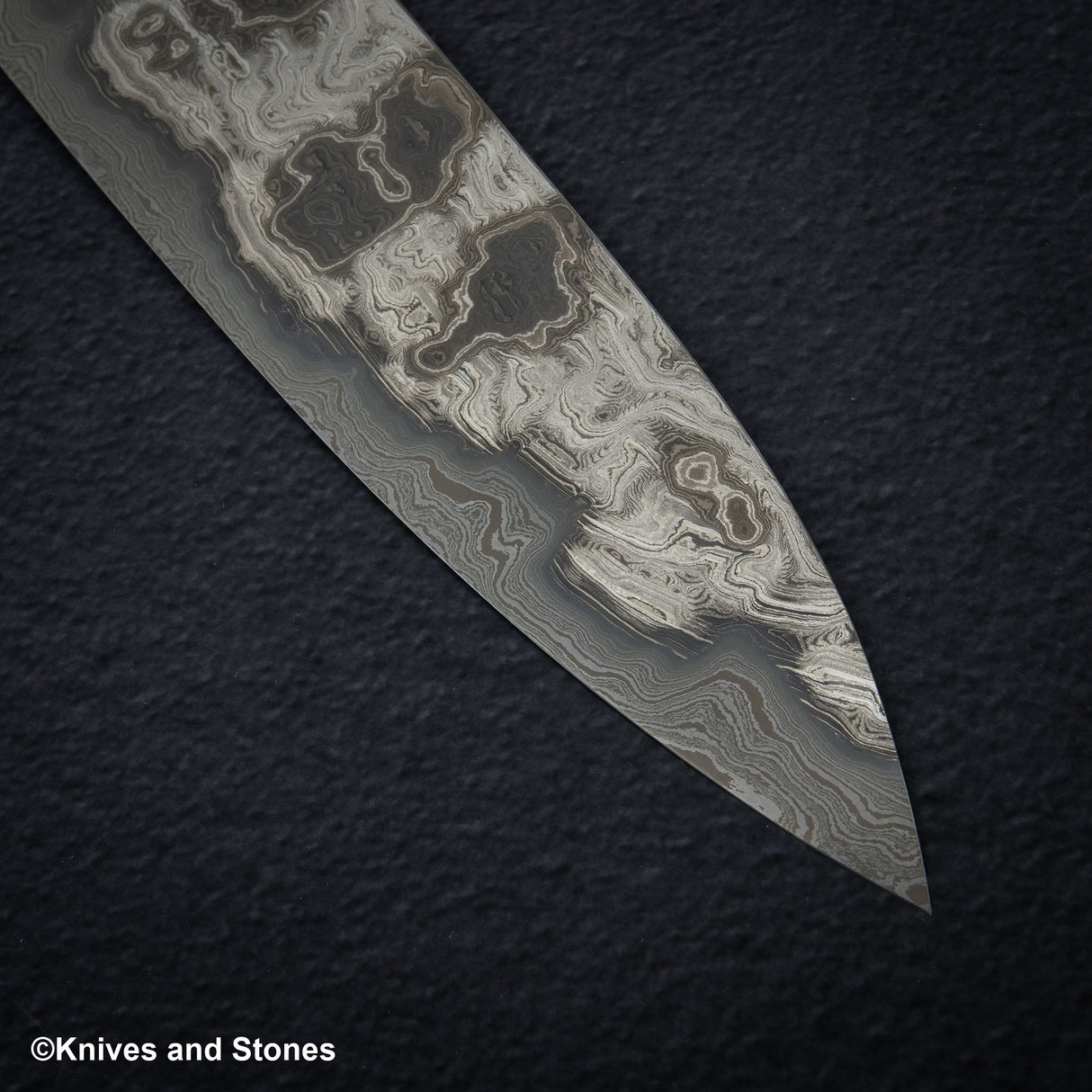 Shoichi Hashimoto (橋本庄市) Kazemachi Blue / White Damascus Gyuto 240mm